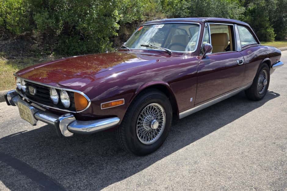 1971 Triumph Stag sold for $9,276