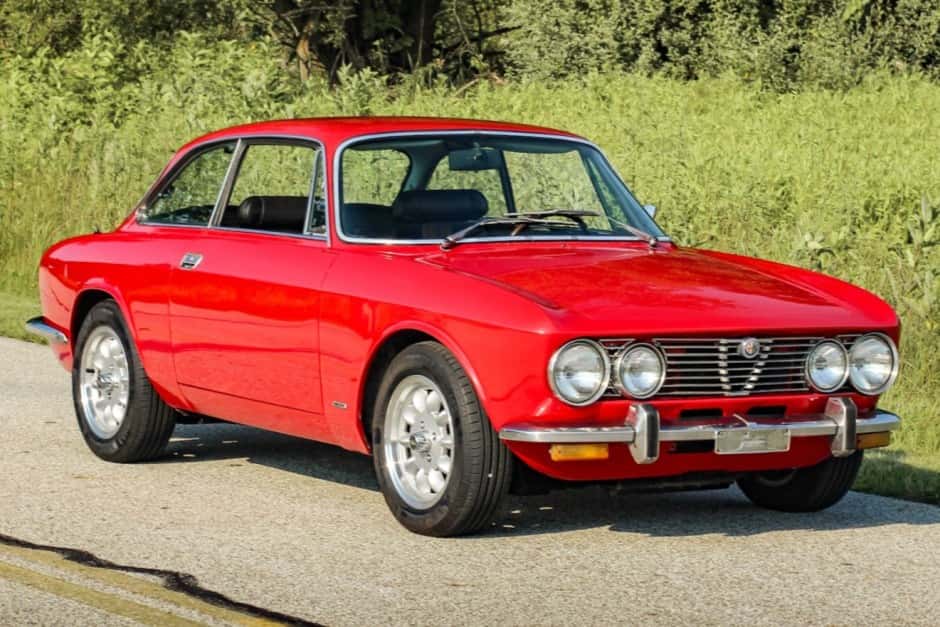 1974 Alfa Romeo 105/115 Series Coupe sold for $27,500