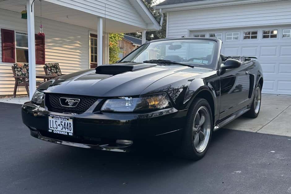 2002 Ford Mustang SN95 1994-2004 sold for $15,000