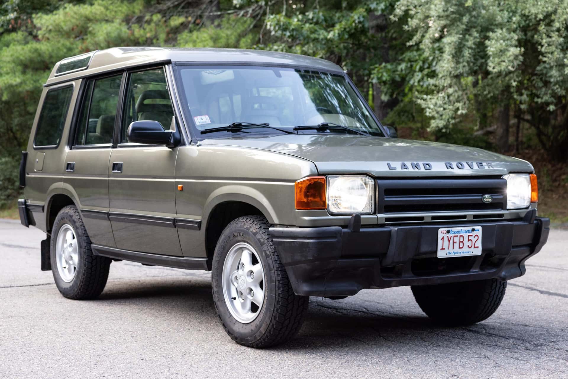 1996 Land Rover Discovery sold for $6,000