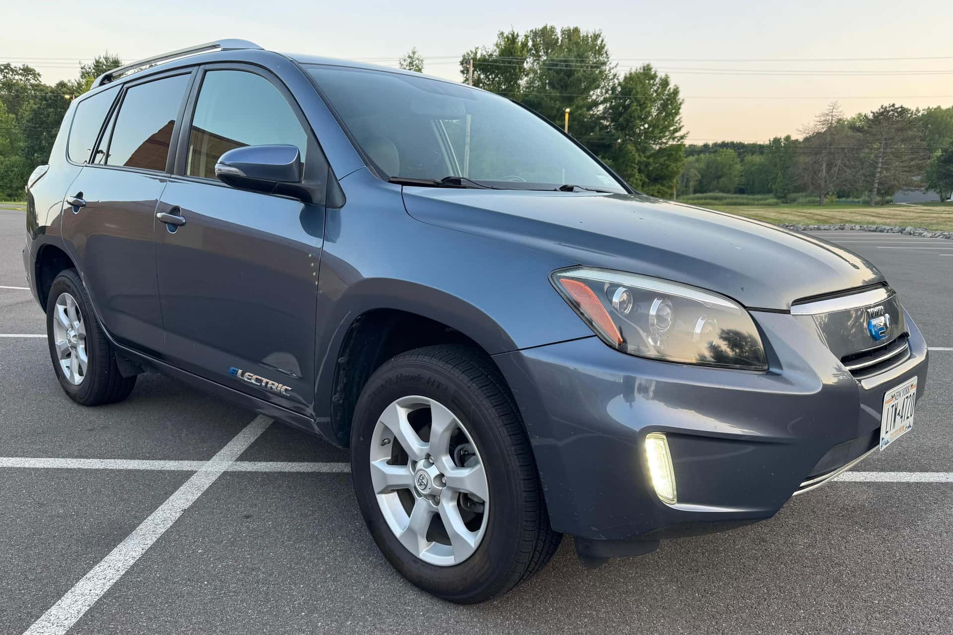 2014 Toyota RAV4 sold for $4,600