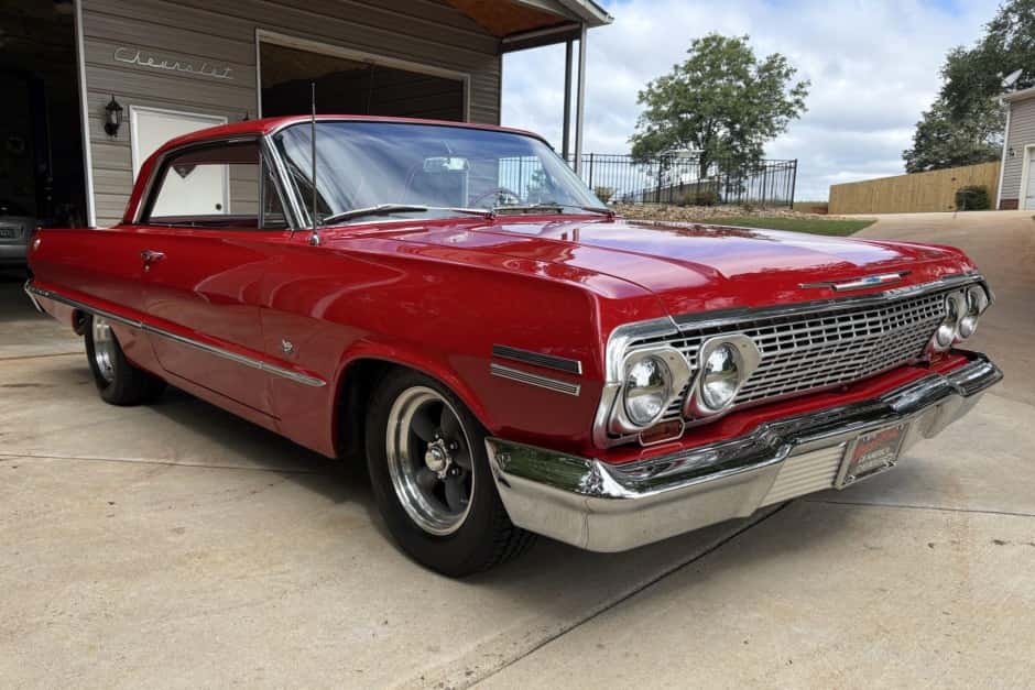 1963 Chevrolet Impala (1961-1964) sold for $31,750
