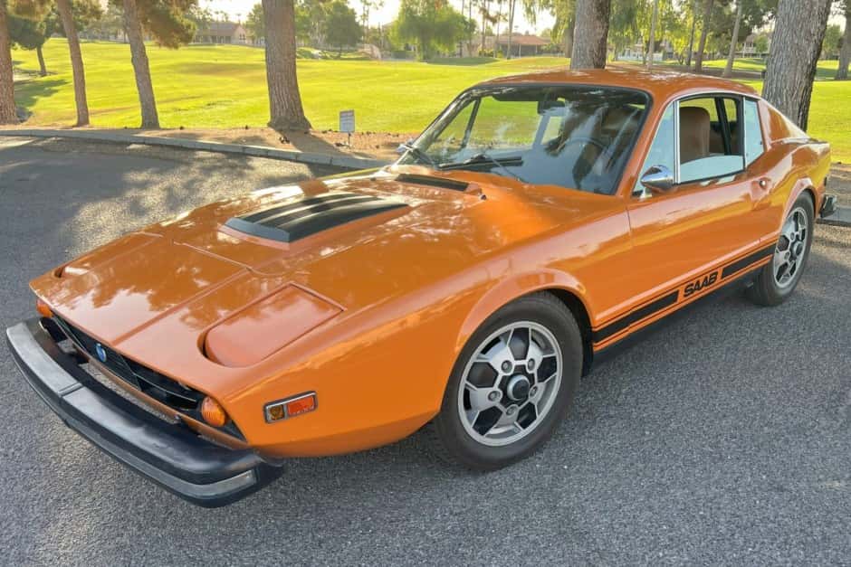 1973 Saab Sonett sold for $7,100