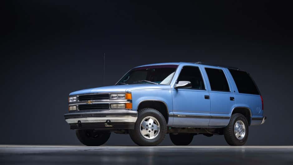 1995 Chevrolet Tahoe GMT400 sold for $15,300