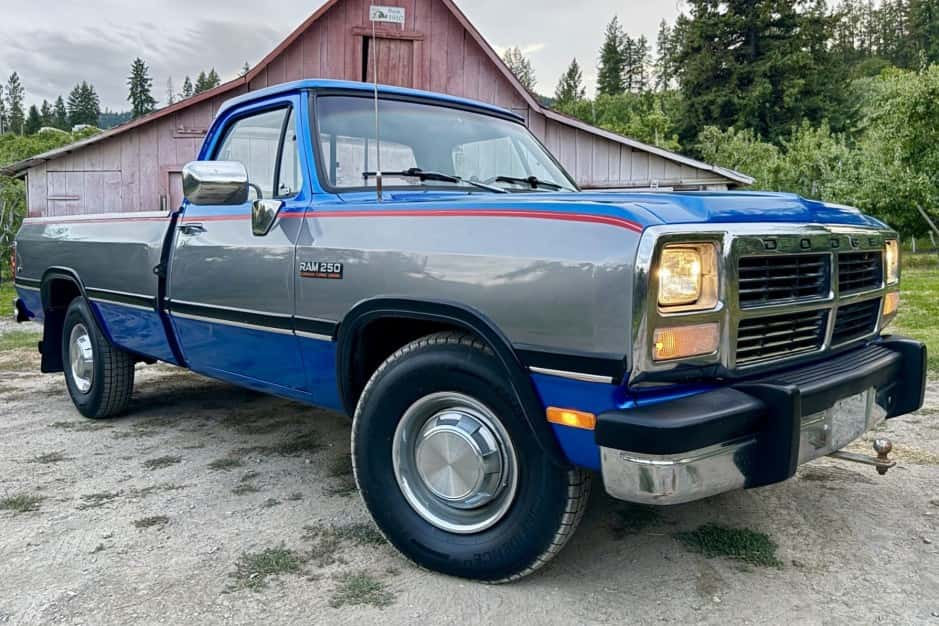 1991 Dodge Ram (1981-1993) sold for $12,500