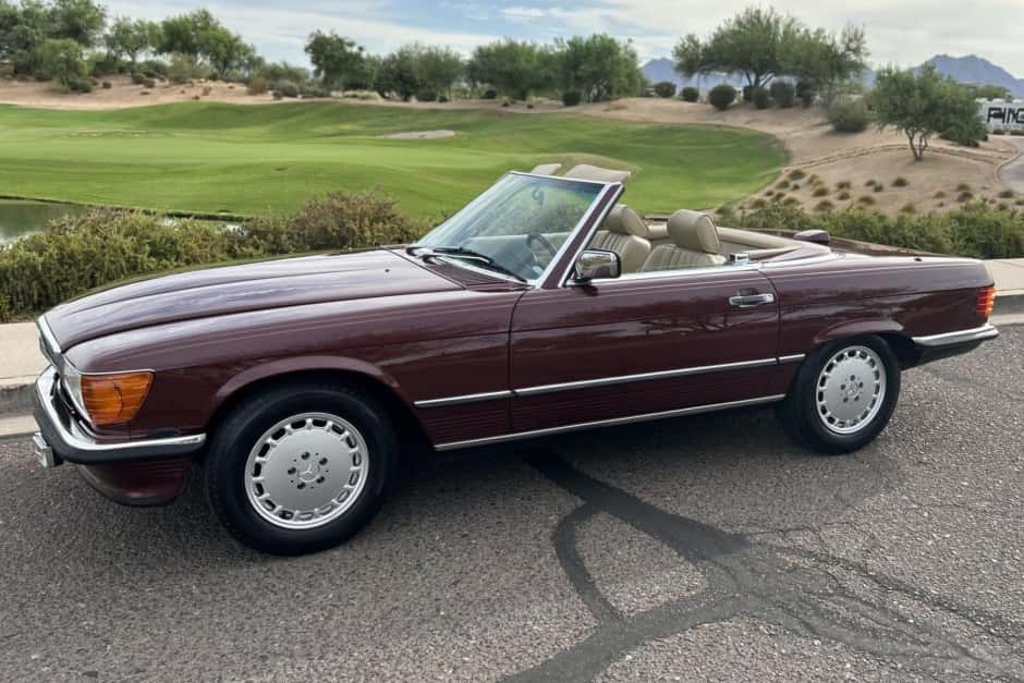 1986 Mercedes-Benz R107 SL sold for $20,750