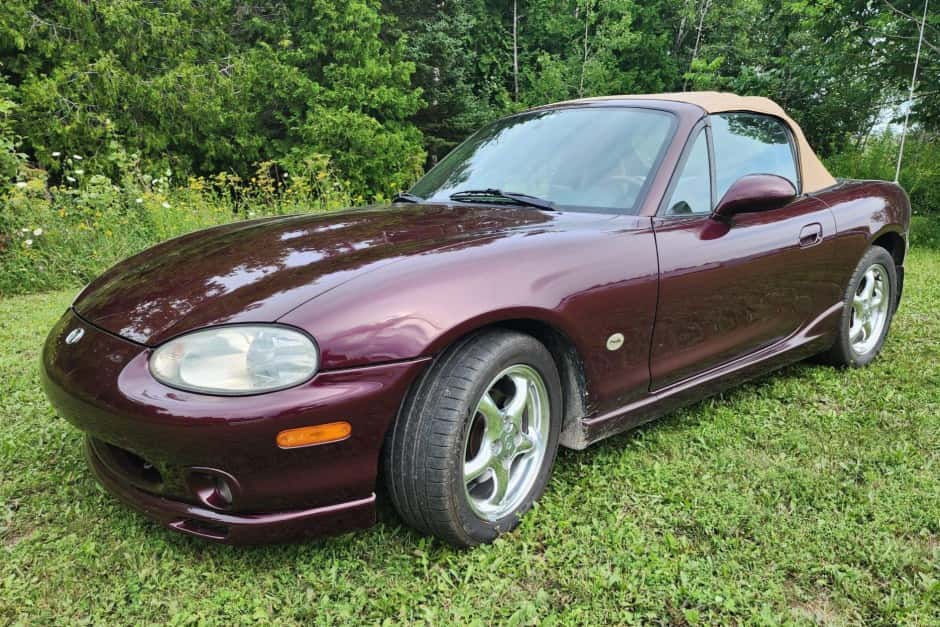 2000 Mazda NB MX-5 Miata sold for $10,750