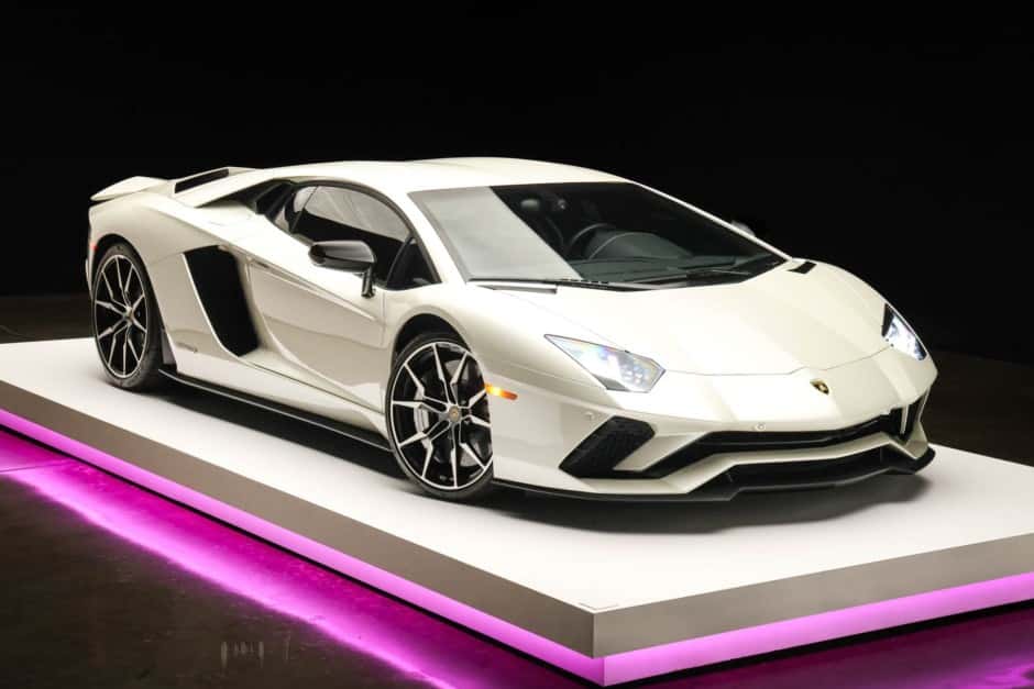 2018 Lamborghini Aventador sold for $368,000
