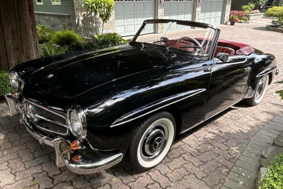 1962 Mercedes-Benz 190SL sold for $92,000