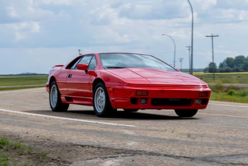1990 Lotus Esprit sold for $25,750