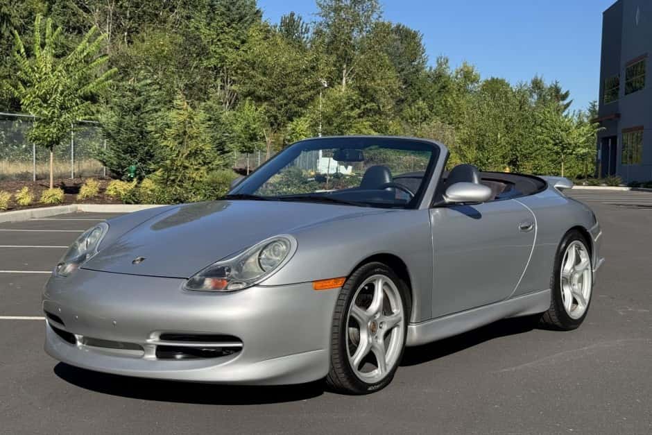 2001 Porsche 996 911 (Non-Turbo/GT2/GT3) sold for $16,500