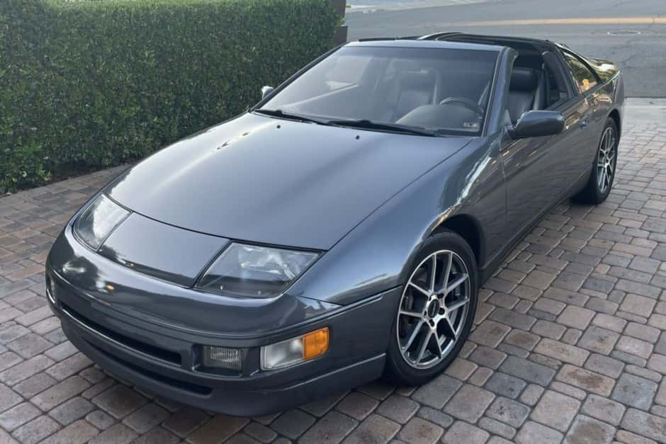 1990 Nissan Z32 300ZX sold for $9,500