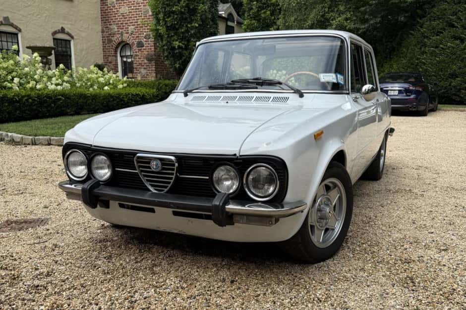 1974 Alfa Romeo 105 Series Sedan sold for $24,000