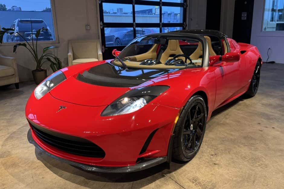 2011 Tesla Roadster sold for $0