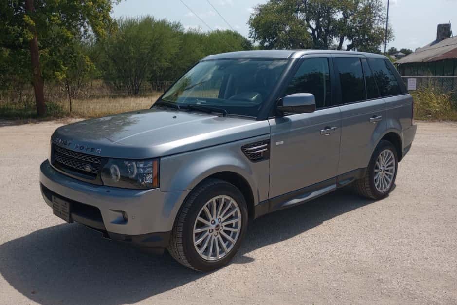 2012 Land Rover Range Rover Sport L320 sold for $9,000