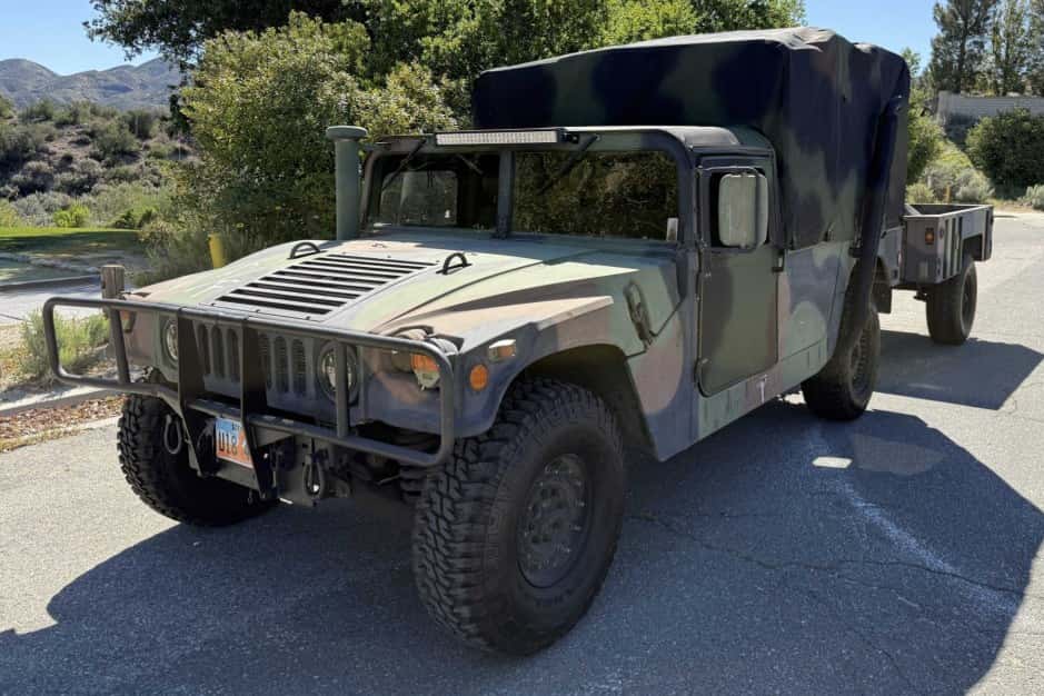 2005 Hummer HMMWV/Humvee sold for $16,500