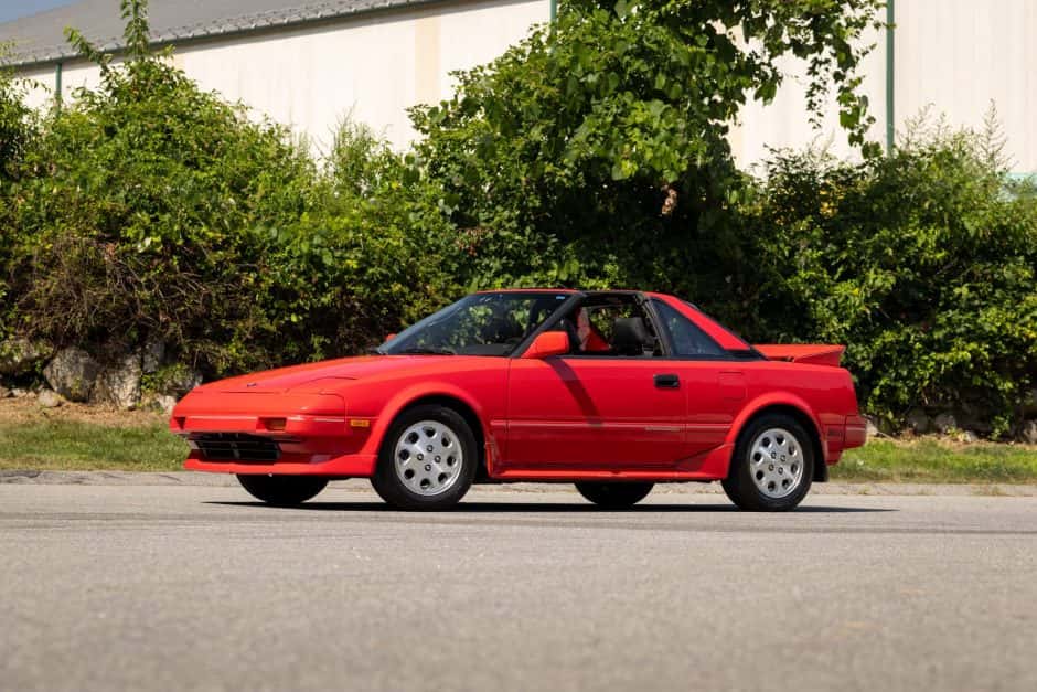 1988 Toyota AW11 MR2 sold for $15,500