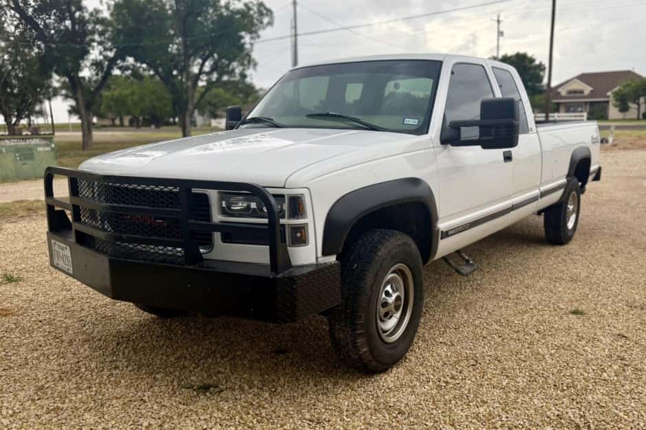 1998 GMC Sierra (GMT400 1988-2002) sold for $8,500