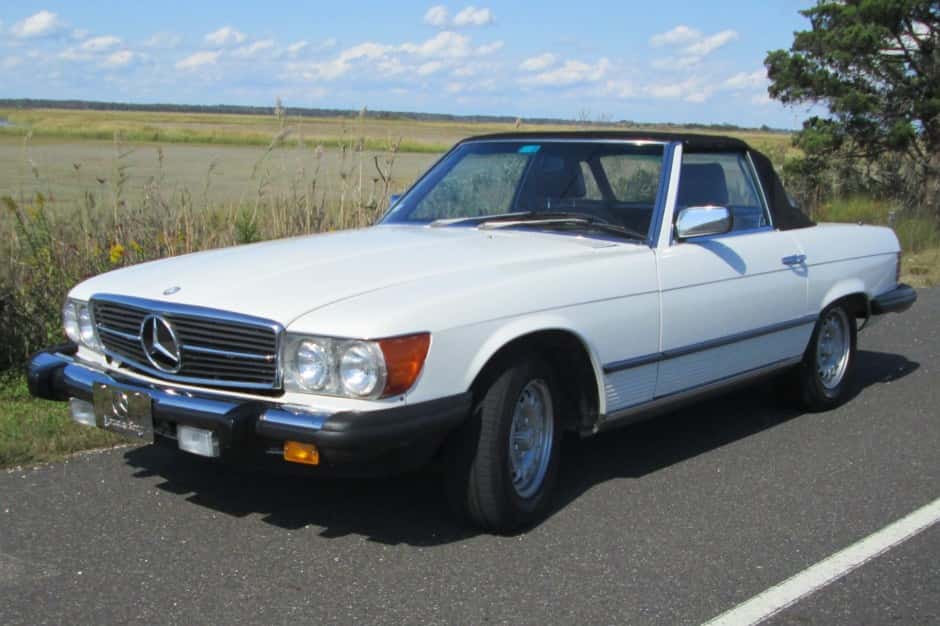 1984 Mercedes-Benz R107 SL sold for $11,100