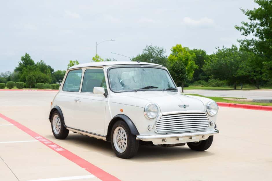 1997 Mini Mk VI & Mk VII sold for $15,250