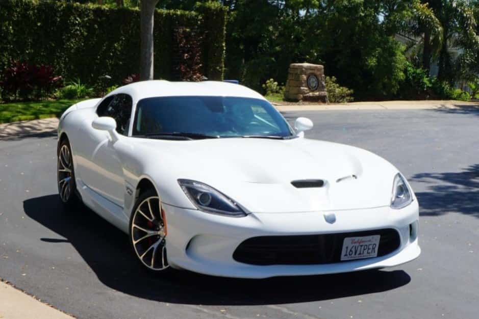 2016 Dodge Viper (2013-2017) sold for $126,000