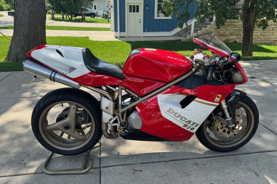1997 Ducati 916 sold for $8,500