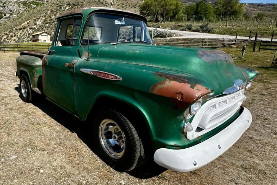1957 Chevrolet Task Force Pickup (1955-1959) sold for $17,500
