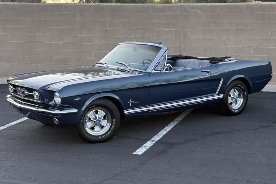 1964 Ford Mustang 1964.5-1966 sold for $40,250