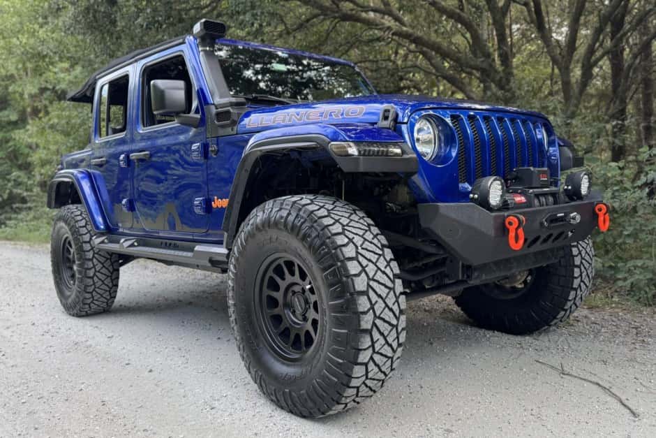 2018 Jeep Wrangler JL (2018+) sold for $23,750