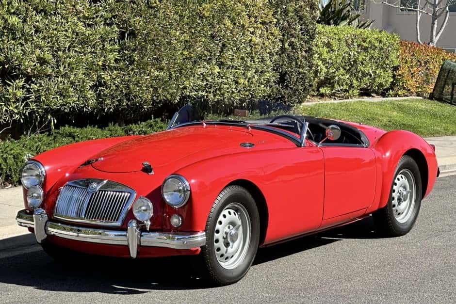 1959 MG MGA sold for $35,000