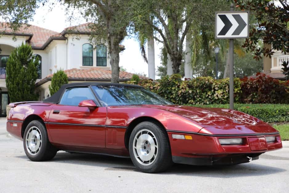 1987 Chevrolet Corvette C4 Convertible (1986-1991) sold for $8,400