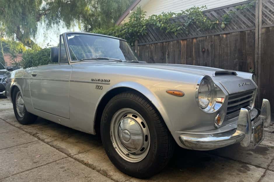 1969 Datsun Roadster sold for $8,100