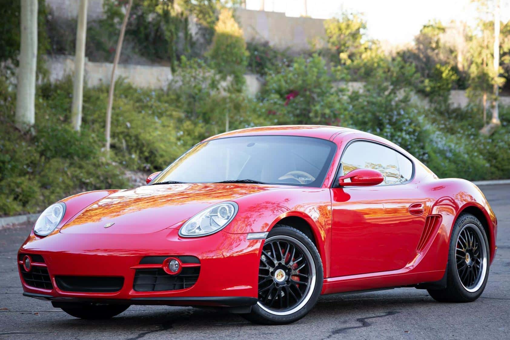 2008 Porsche 987 Cayman sold for $28,000