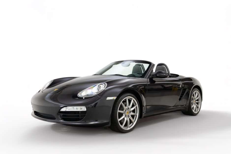 2012 Porsche 987 Boxster sold for $22,667