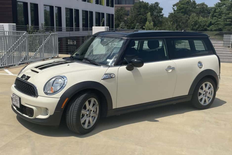 2011 Mini R55 Clubman sold for $9,700