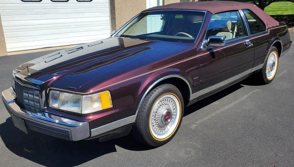 1988 Lincoln Continental Mark VII & Mark VII sold for $10,000