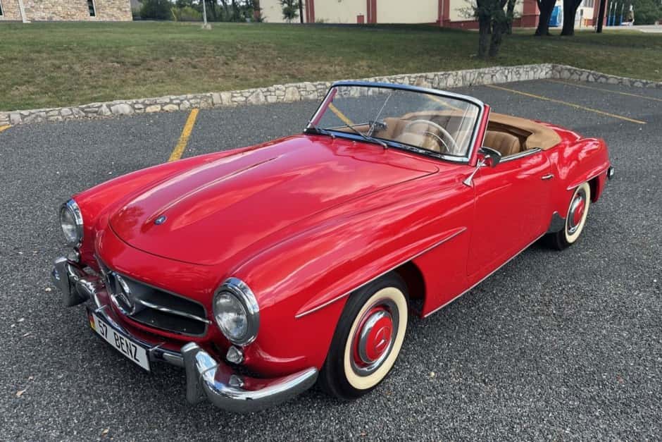 1957 Mercedes-Benz 190SL sold for $101,000