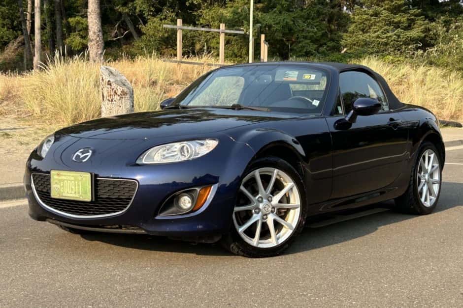 2009 Mazda NC MX-5 Miata sold for $14,000