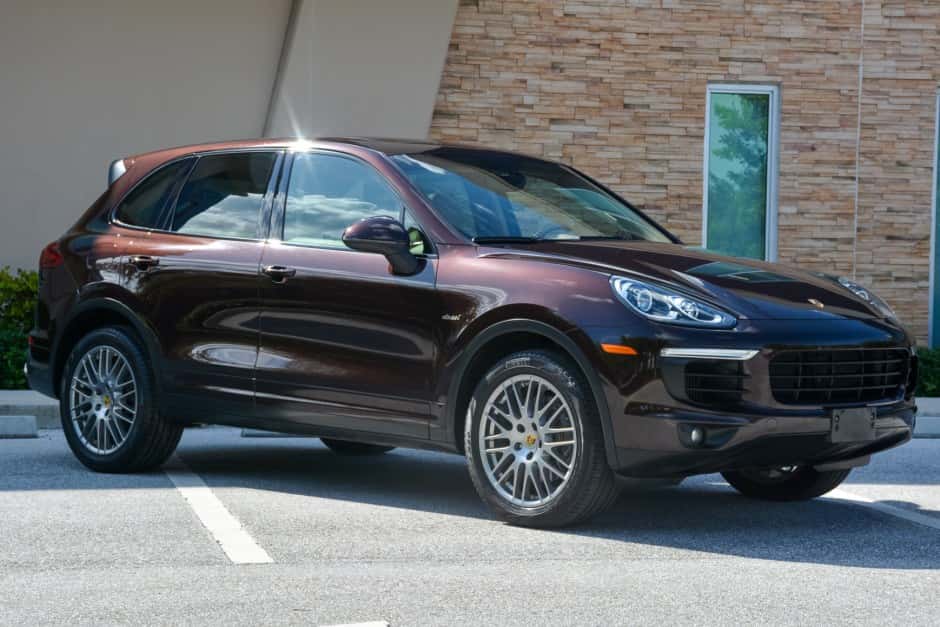 2016 Porsche 958 Cayenne (2011-2018) sold for $32,250