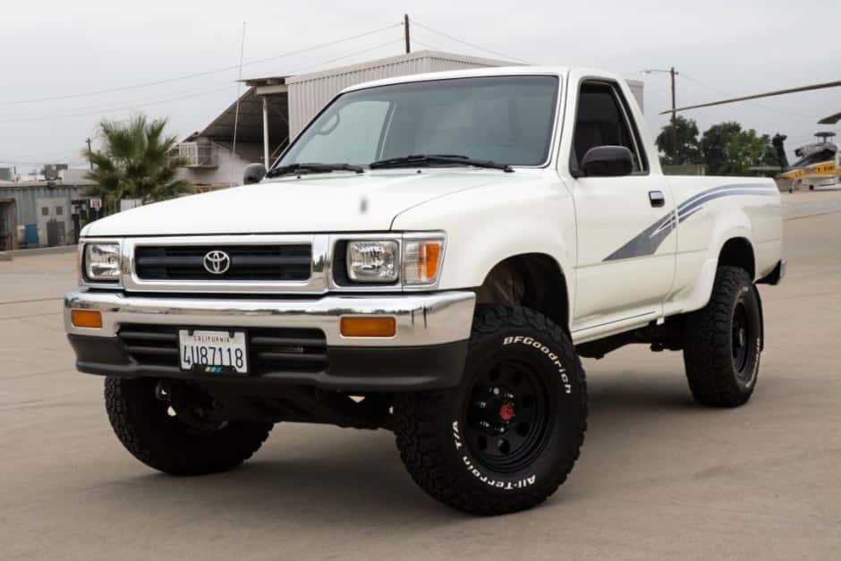 1993 Toyota Pickup (N80/90/100/110 1989-1997) sold for $19,000