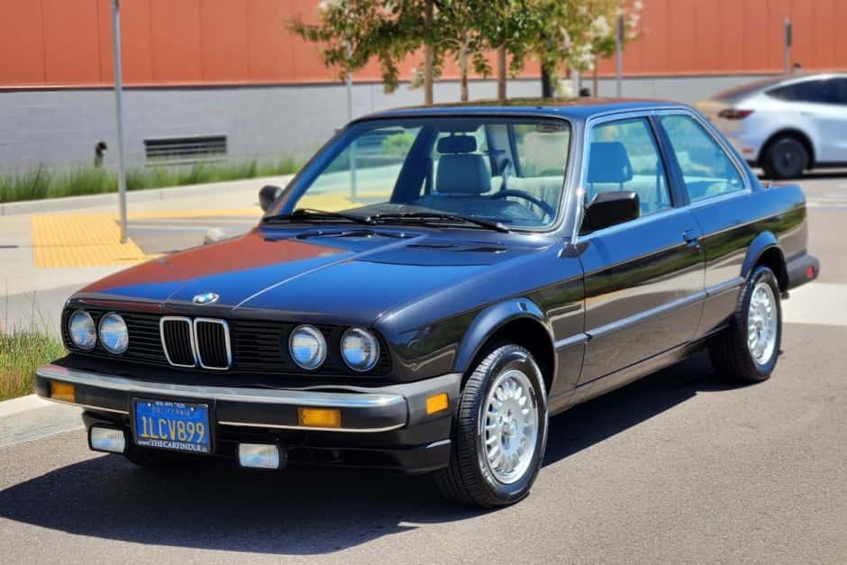 1985 BMW E30 3-Series Coupe sold for $7,500