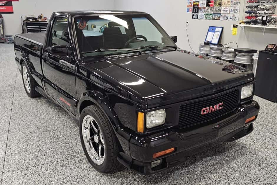 1991 GMC Syclone sold for $27,250