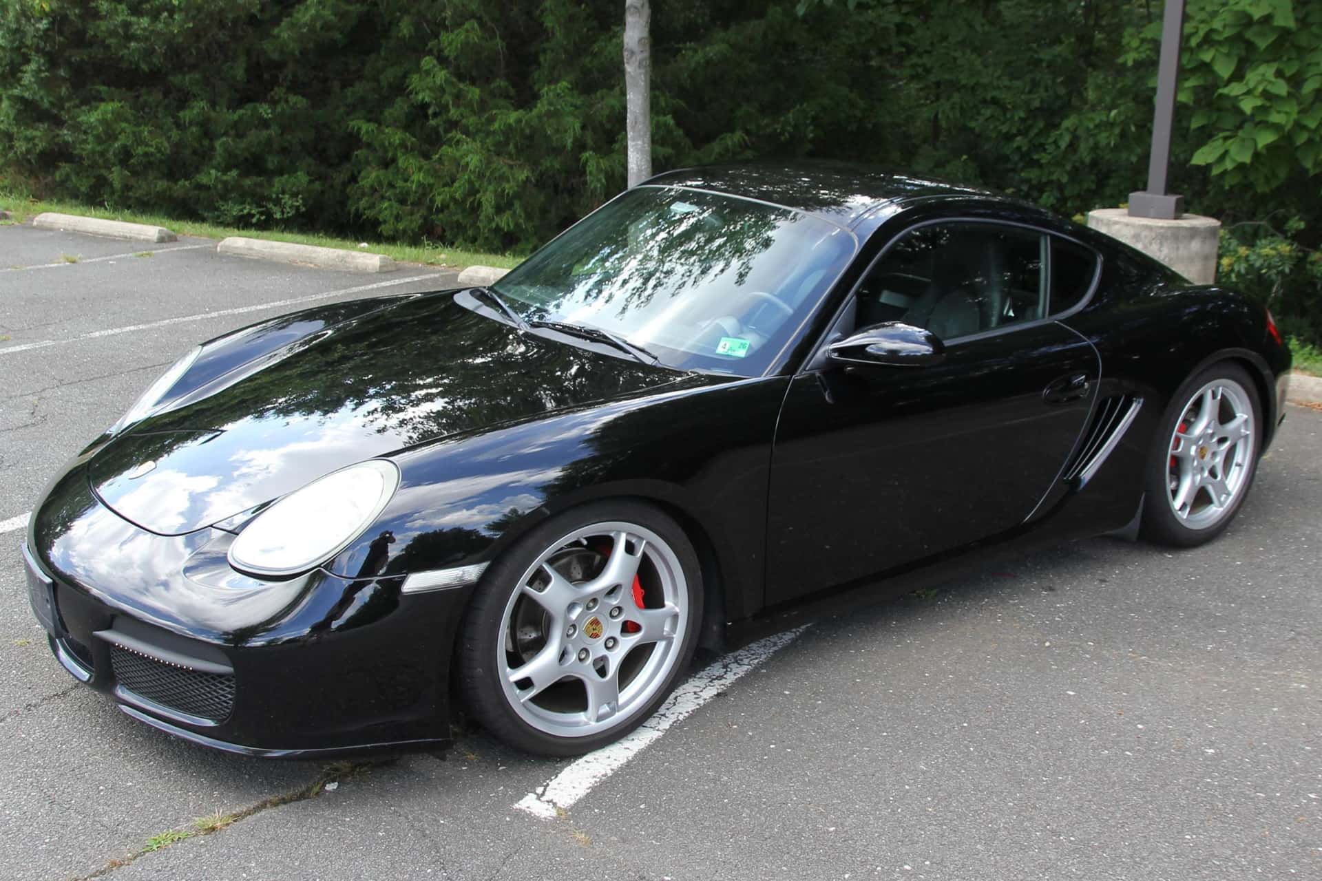 2007 Porsche 987 Cayman sold for $30,500
