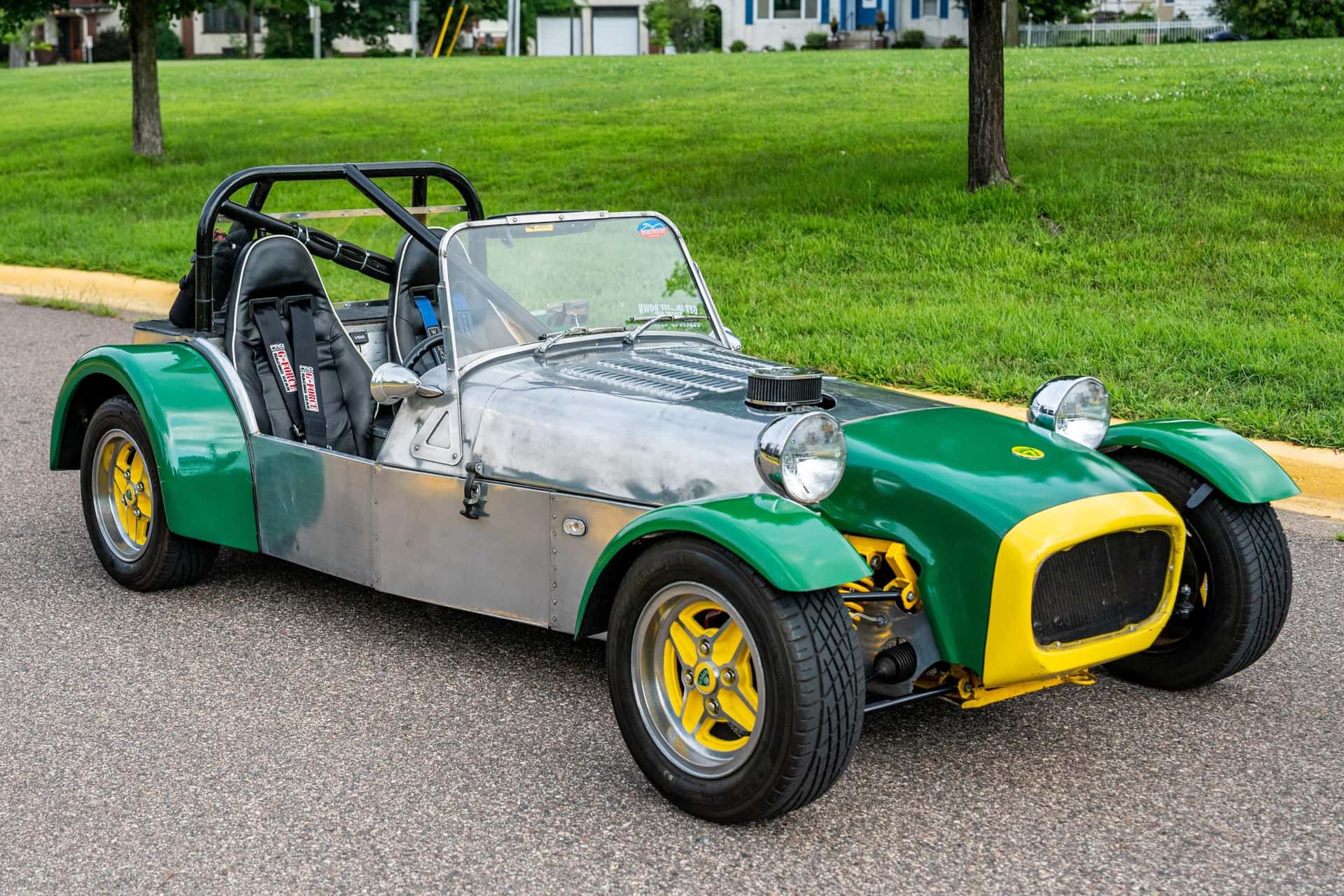 1970 Caterham Seven sold for $7,100