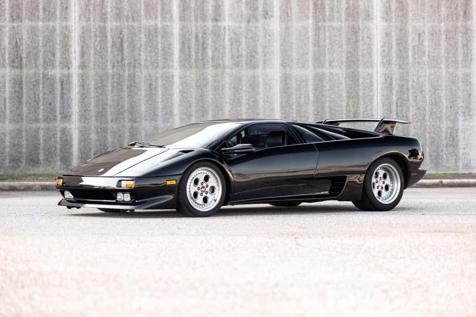 1992 Lamborghini Diablo sold for $266,000