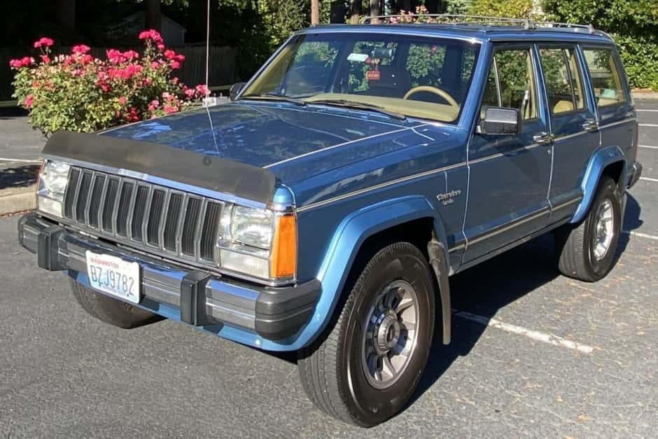 1987 Jeep XJ Cherokee sold for $6,550