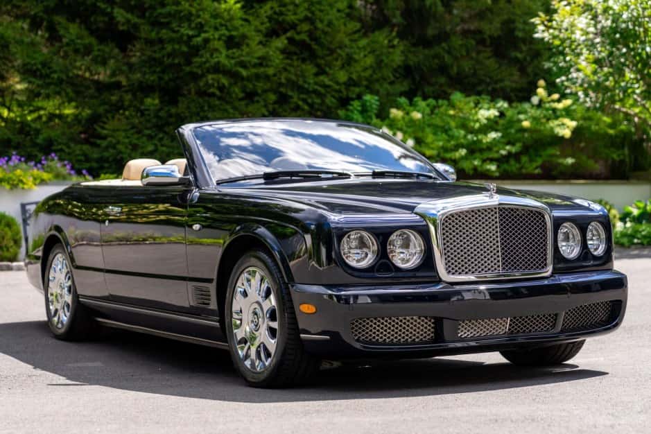 2008 Bentley Azure sold for $76,000