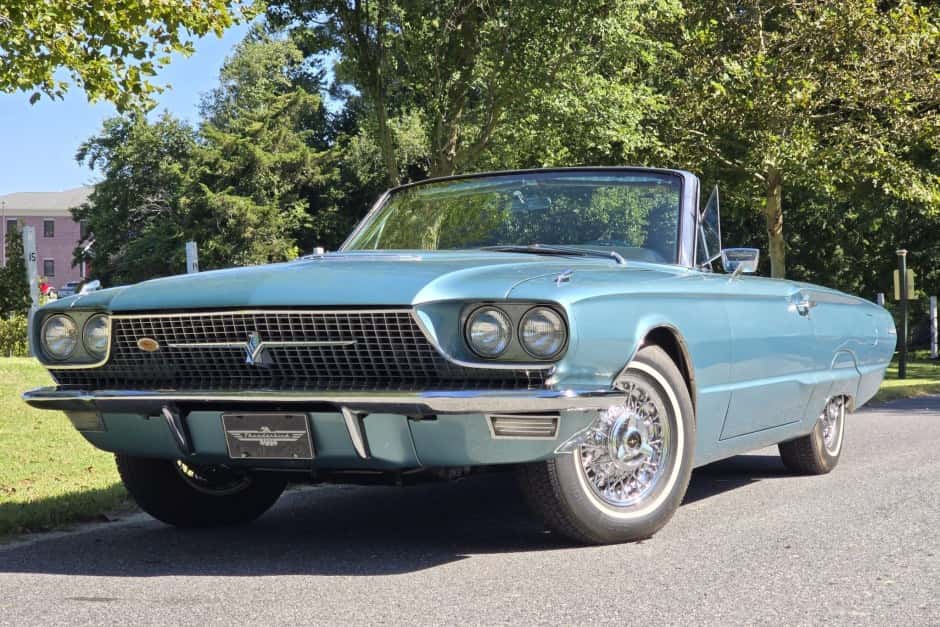 1966 Ford Thunderbird (1964-1966) sold for $29,750