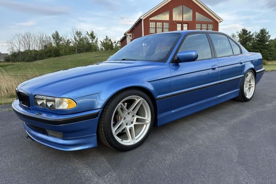 2001 BMW E38 7-Series sold for $54,000