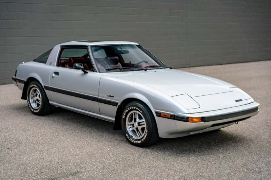 1982 Mazda RX-7 FB sold for $18,000